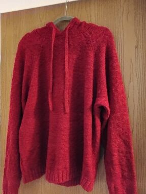 Like New Only Worn Once Torrid  Red Hooded 100% Cotton Sweater Size 2x